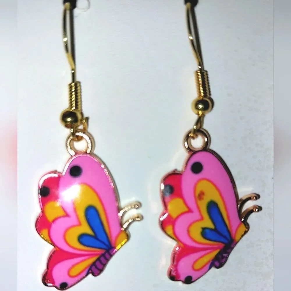Super cute butterfly wings earrings
